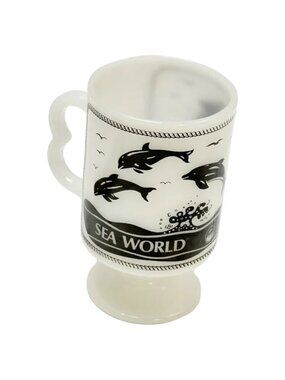 Federal Sea World Mug Milk‎ Glass Pedestal USA Vintage 80s Sea World